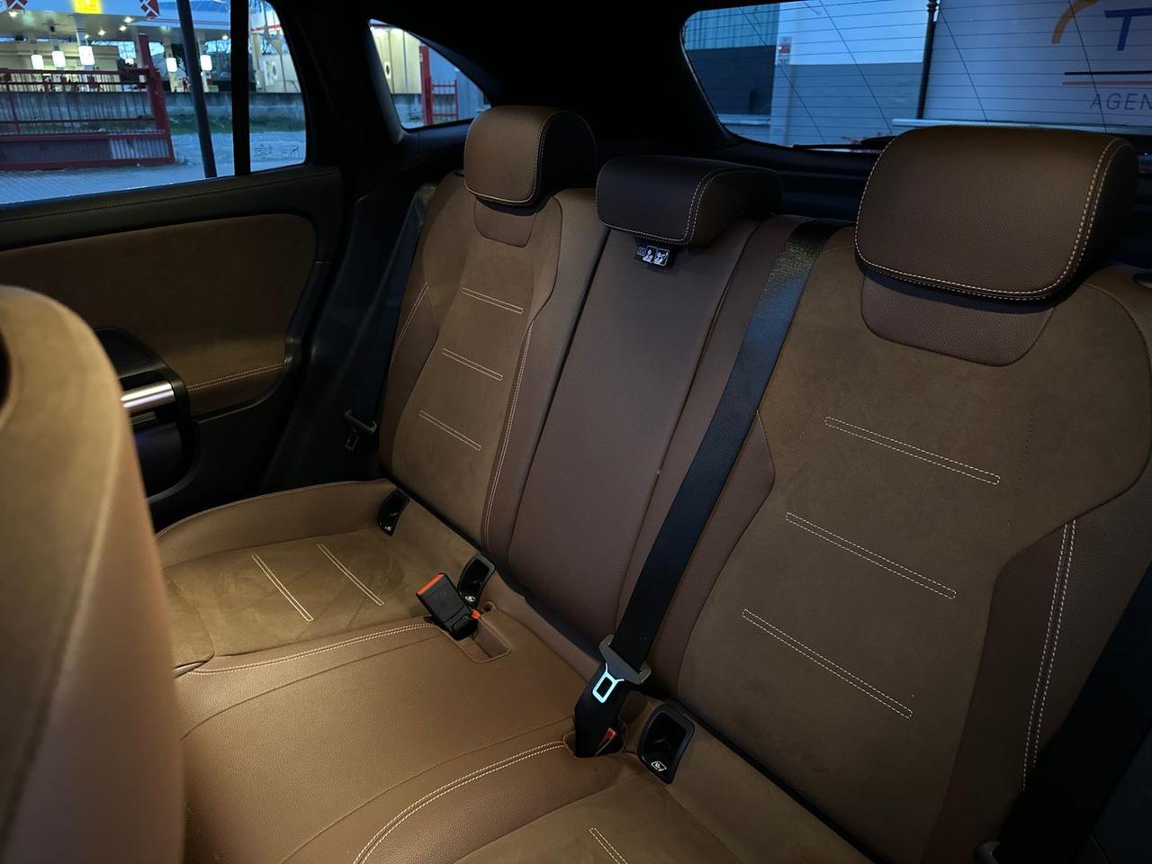 Mercedes-Benz GLA 200 D AMG Line Premium Plu #9169