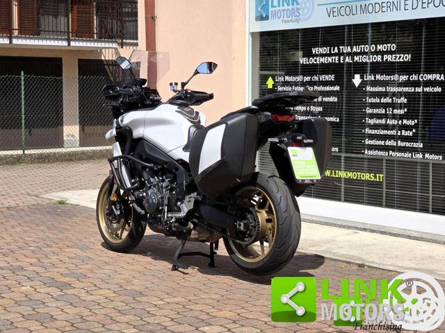 YAMAHA Tracer 9 GT Tris Quick-Shifter Tris di borse originali.