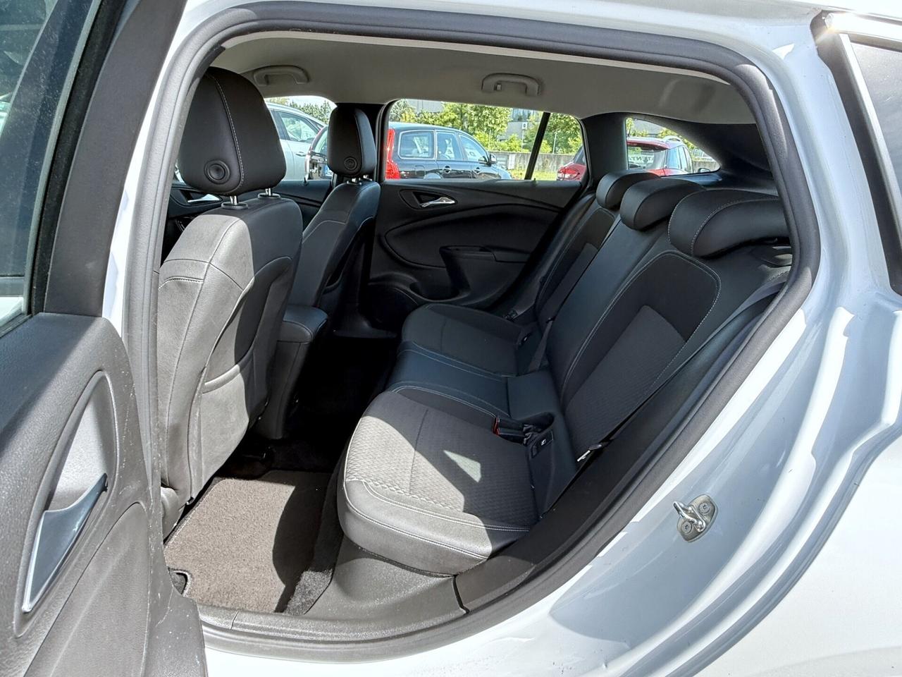 Opel Astra 1.6 CDTi 110CV Start&Stop Sports Tourer Dynamic