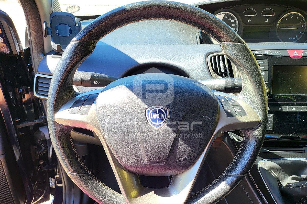 LANCIA Ypsilon 1.2 69 CV 5 porte Mya