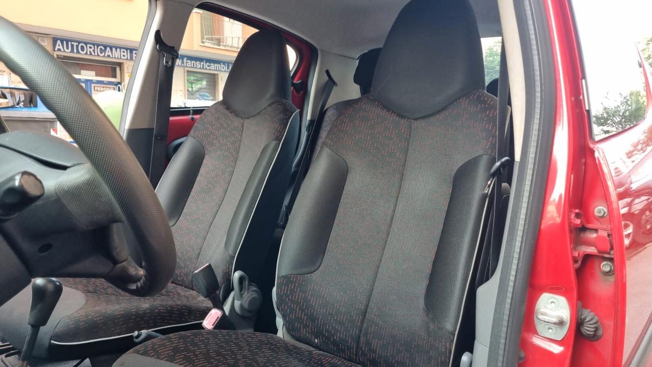 Peugeot 107 1.0 68CV 5p. Plaisir