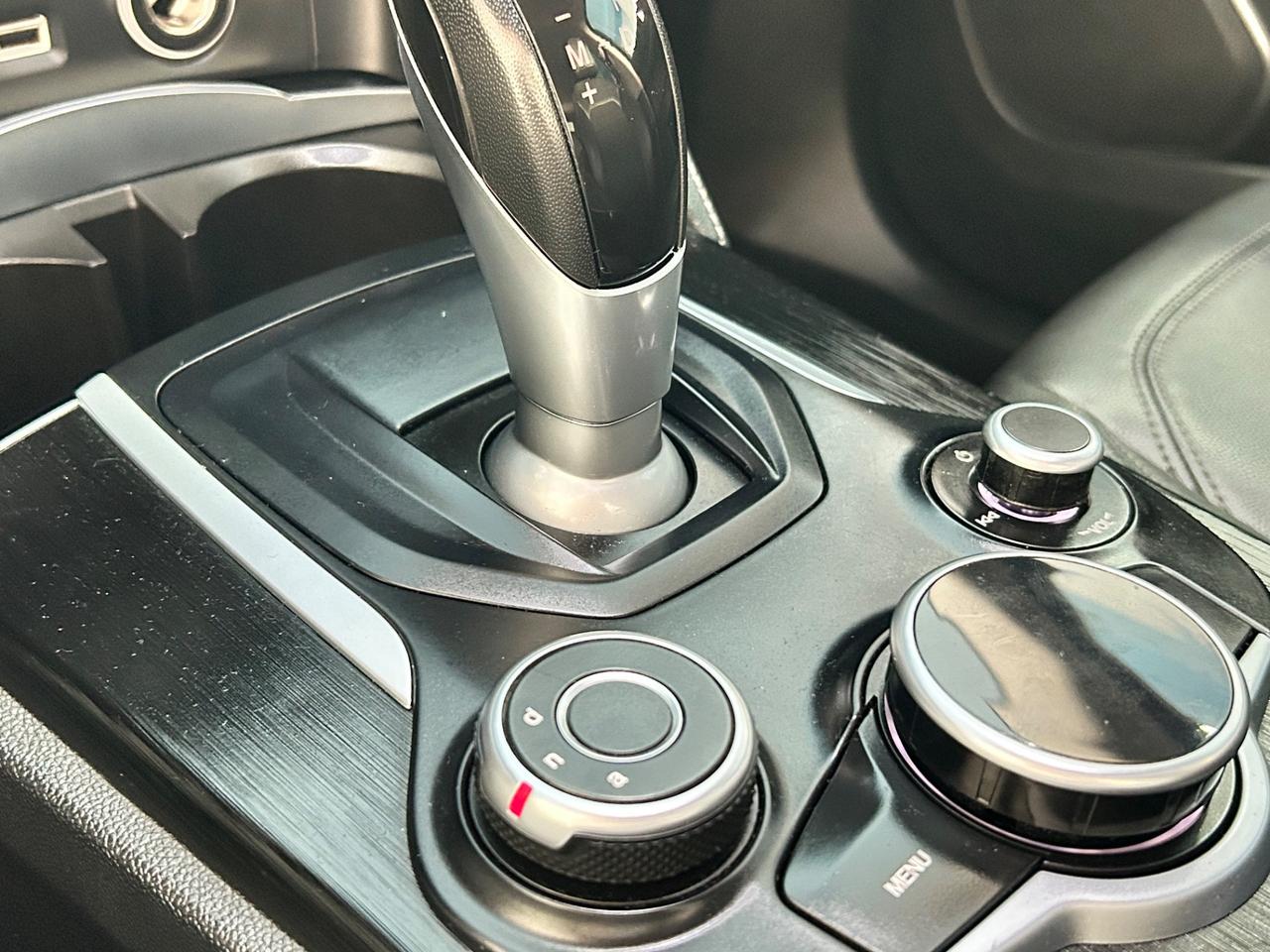 Alfa Romeo Stelvio 2.2 Turbodiesel 190 CV AT8 RWD Executive