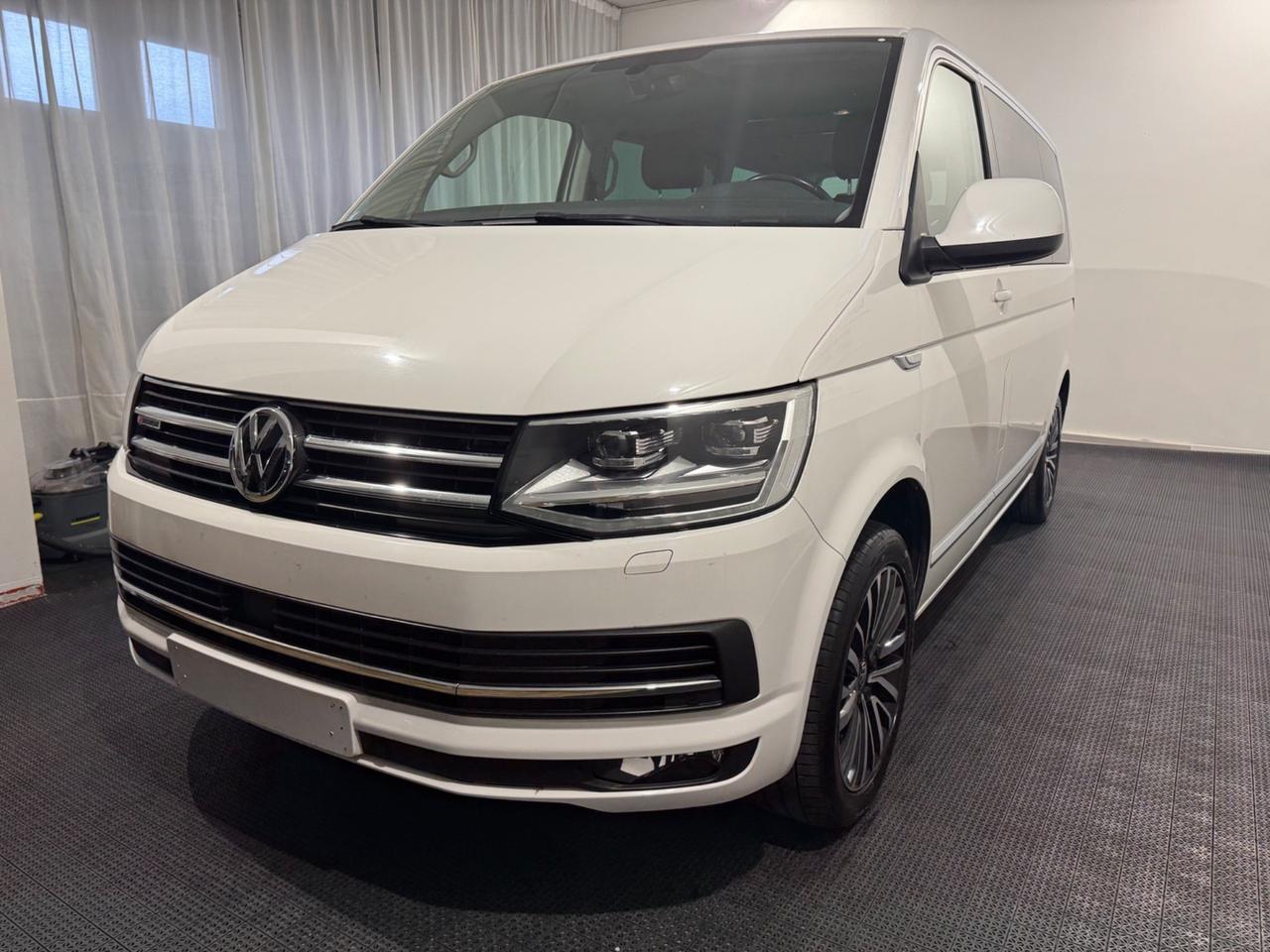 Volkswagen Multivan 2.0 TDI 199CV DSG 4Motion Highline Generation Six