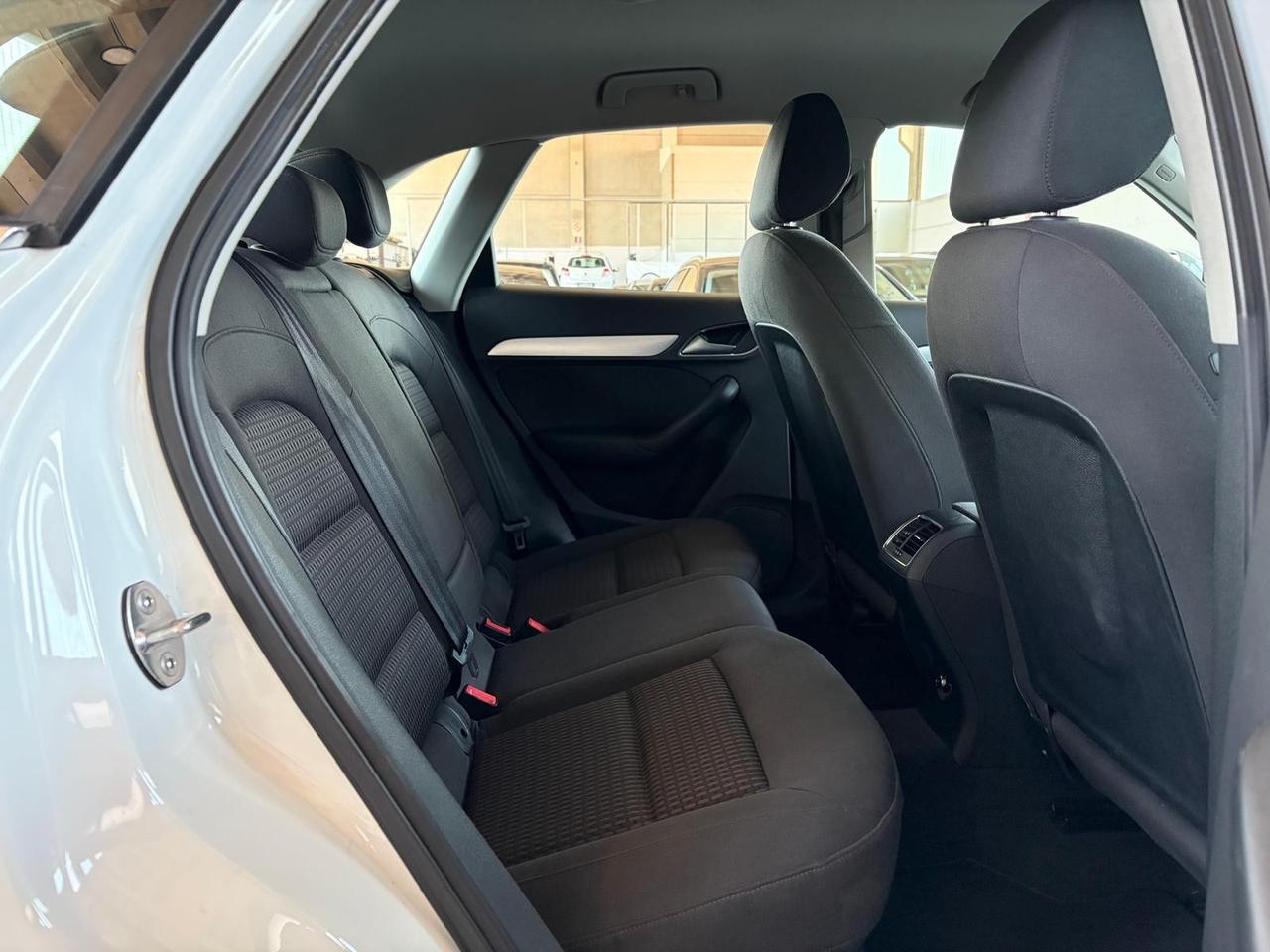 Audi Q3 2.0 TDI 177 CV quattro S tronic Business