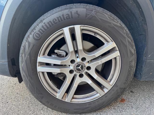 MERCEDES-BENZ GLA 200 d Automatic Premium