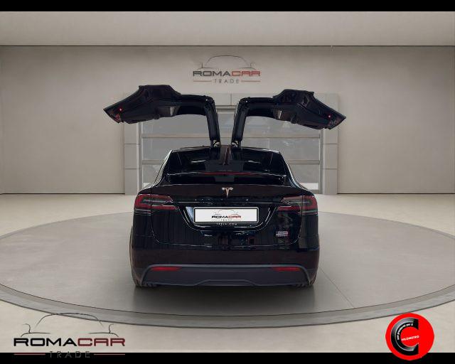 TESLA Model X Plaid