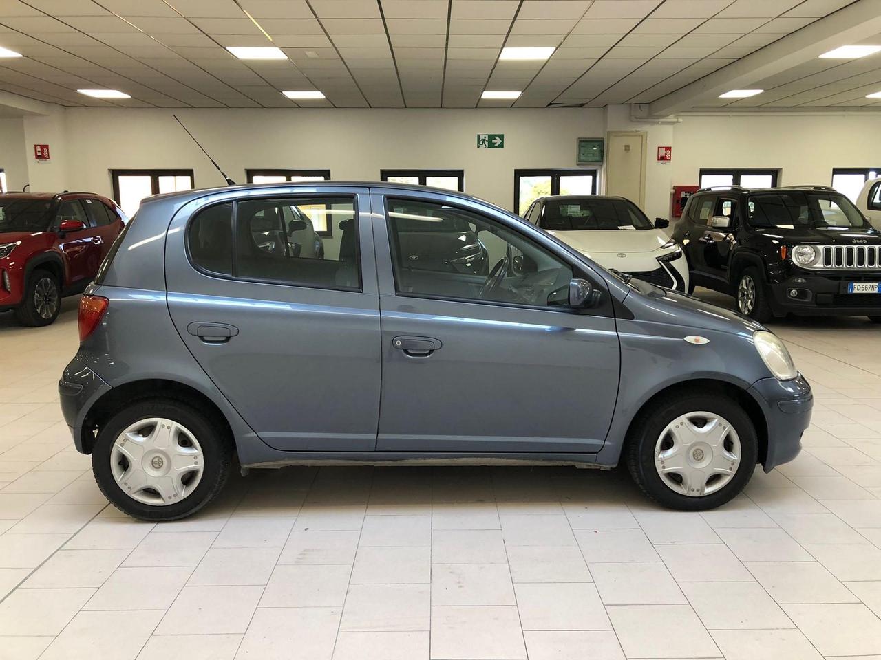 Toyota Yaris 5p 1.0 Expo