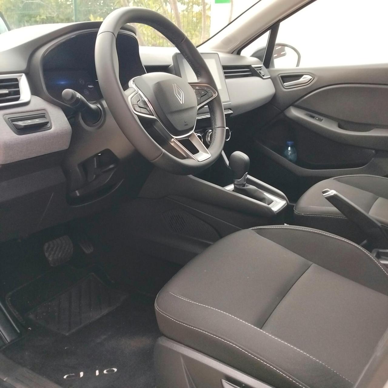 Renault Clio Full Hybrid E-Tech 145 CV 5 porte Techno