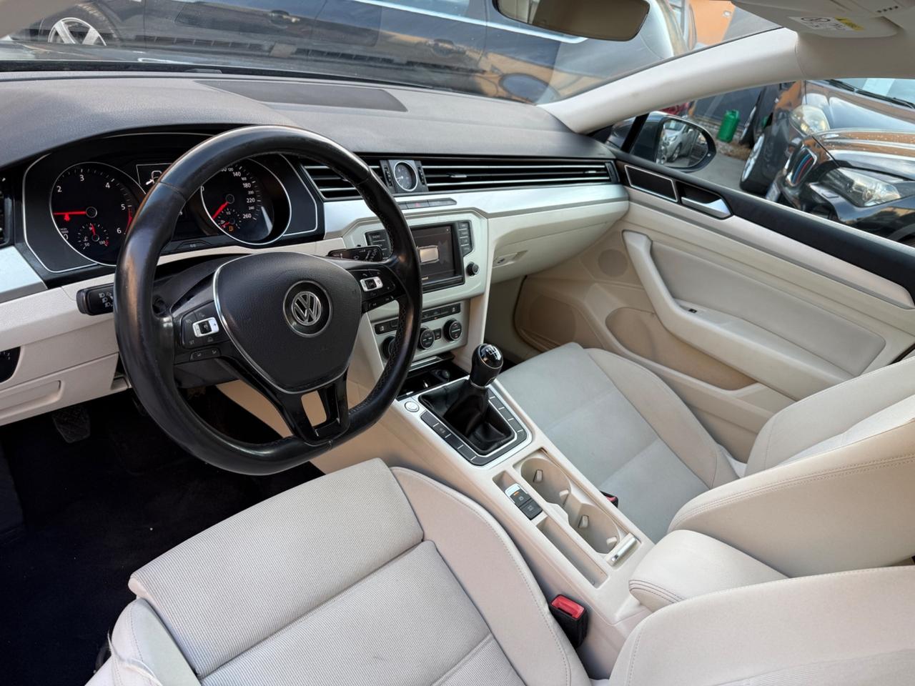 Volkswagen Passat Variant 1.6 TDI Business BlueMotion Technology