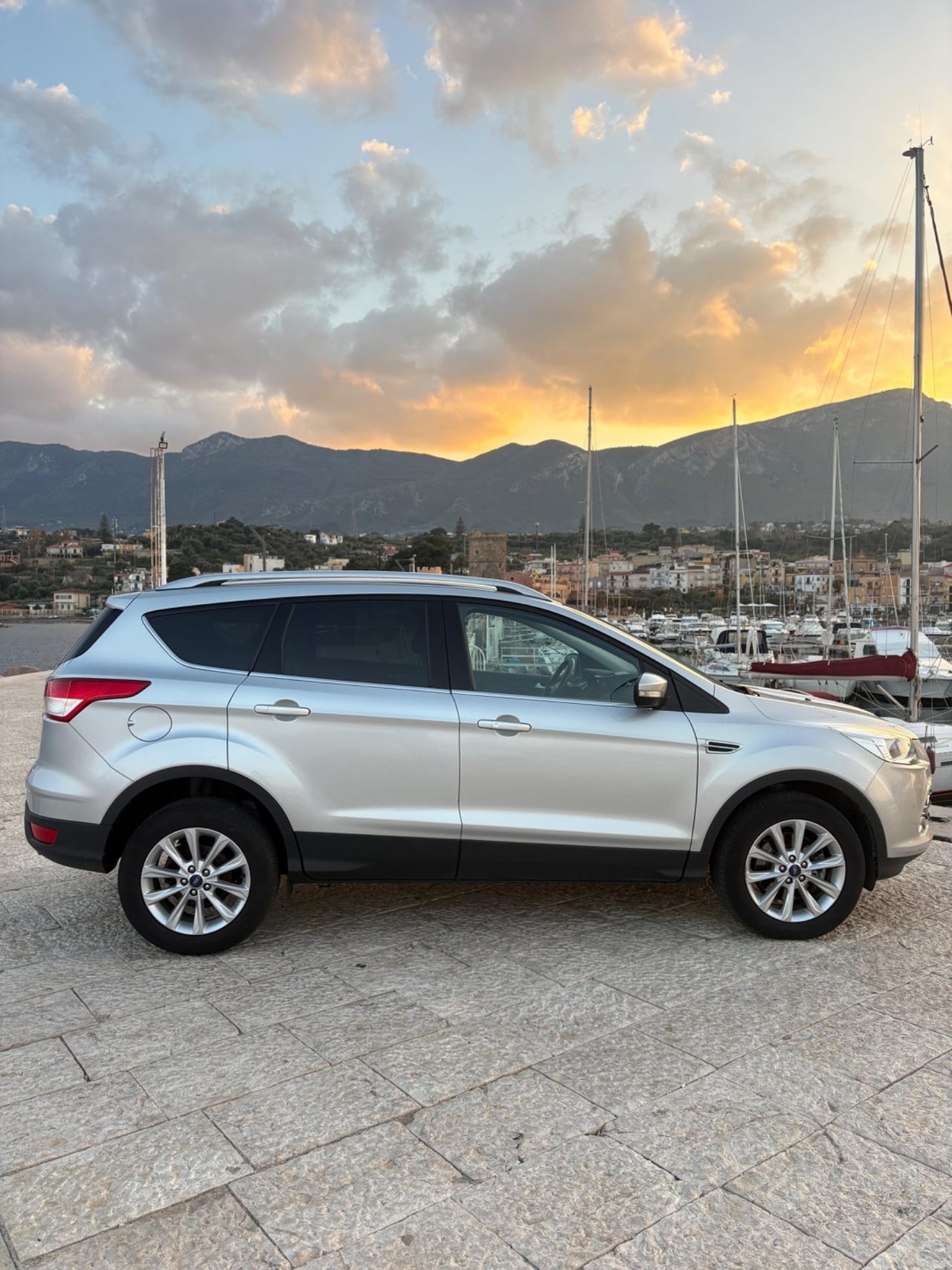 Ford Kuga 2.0 TDCI 150 CV S&S 4WD Business