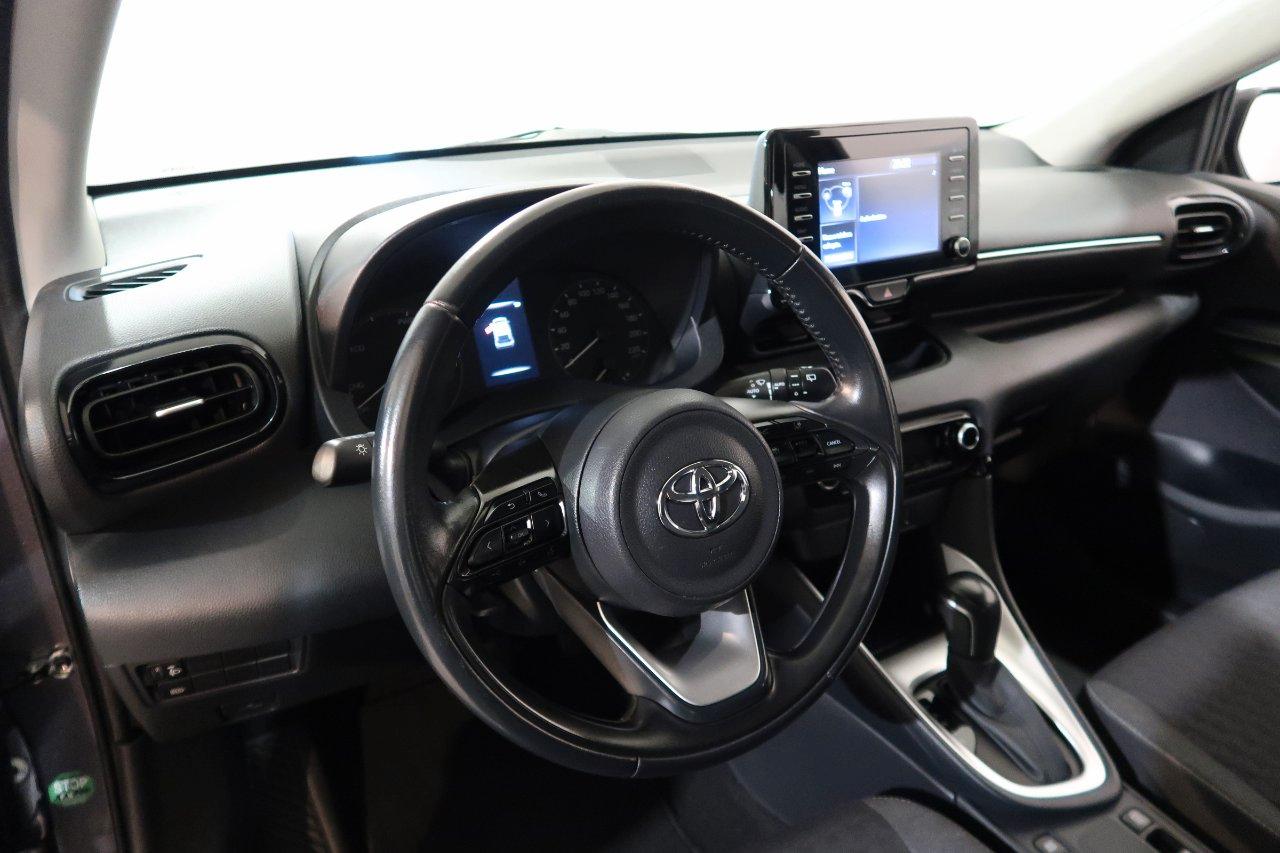 Toyota Yaris 1.5h Business # TELECAMERA # CAMBIO AUT #