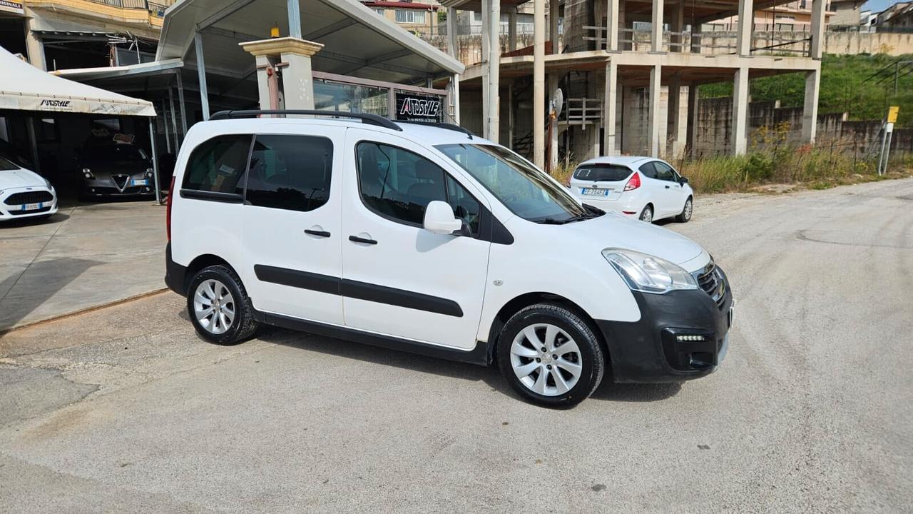 Peugeot Partner BlueHDi 100cv Outdoor