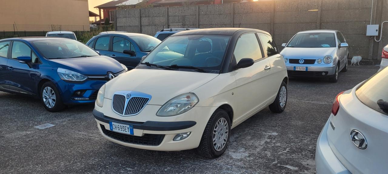 Lancia Ypsilon unico proprietario 1.2 16V Argento