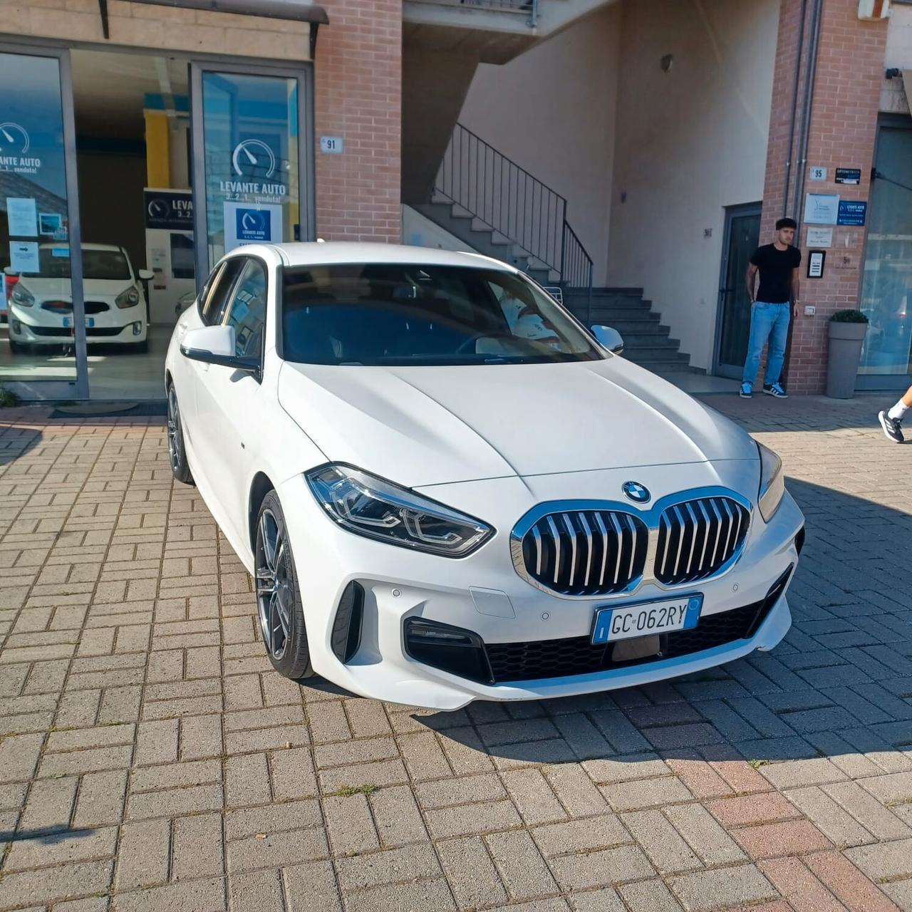 76558KM BMW SERIE 1 1.5 MSPORT AUTOM PERFETTO