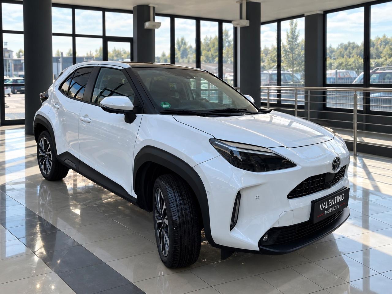 Toyota Yaris Cross LOUNGE PREMIERE 1.5 Hybrid 116