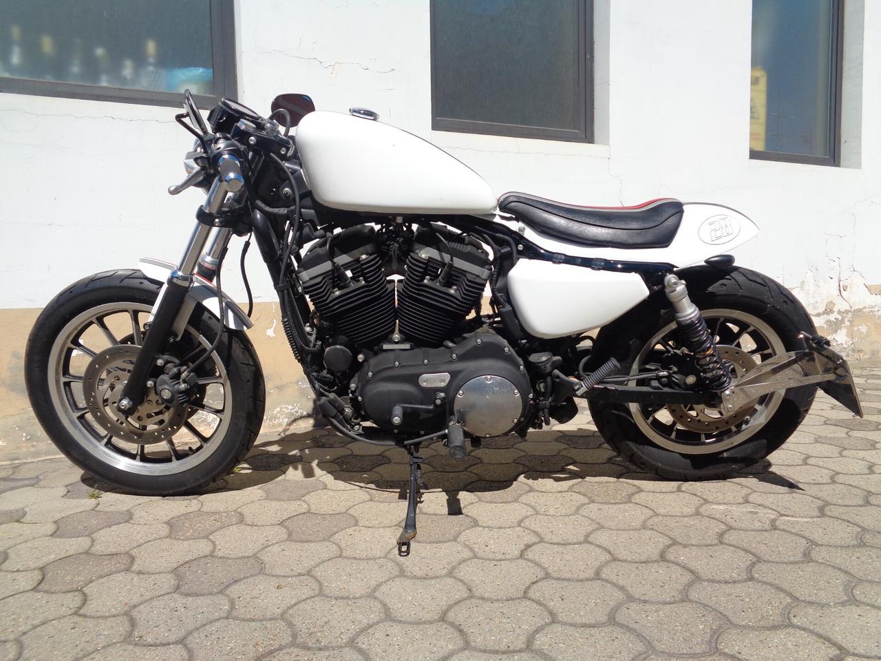 Harley-davidson 883 Sportster cafe racer