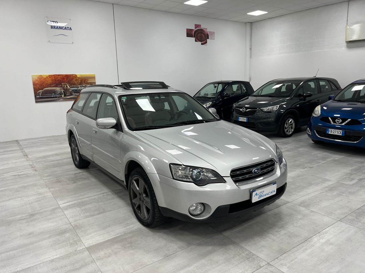 Subaru OUTBACK 3.0 R auto