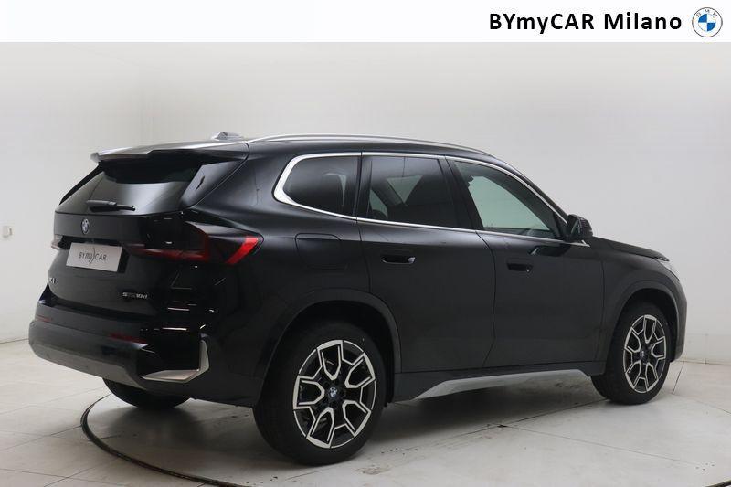 BMW X1 18 d X-Line sDrive DCT