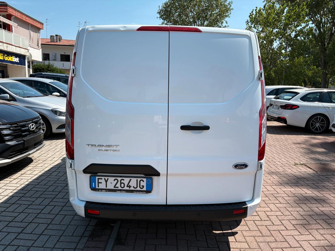 Ford Tourneo Custom 320 2.0 TDCi 130CV aut. PL Titanium