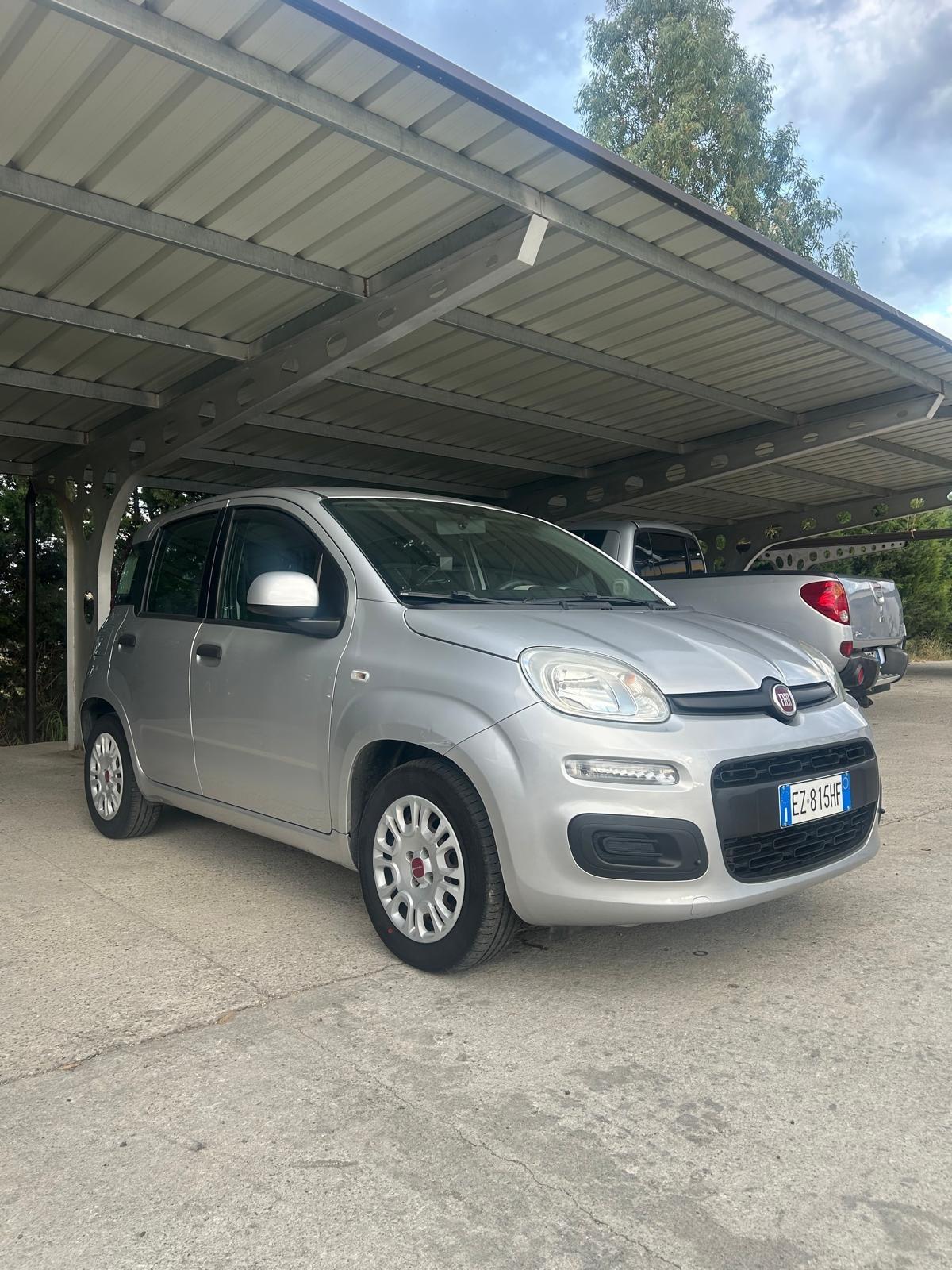 Fiat Panda 1.3 MJT 75 CV ALLESTIMENTO CROSS INTERNO