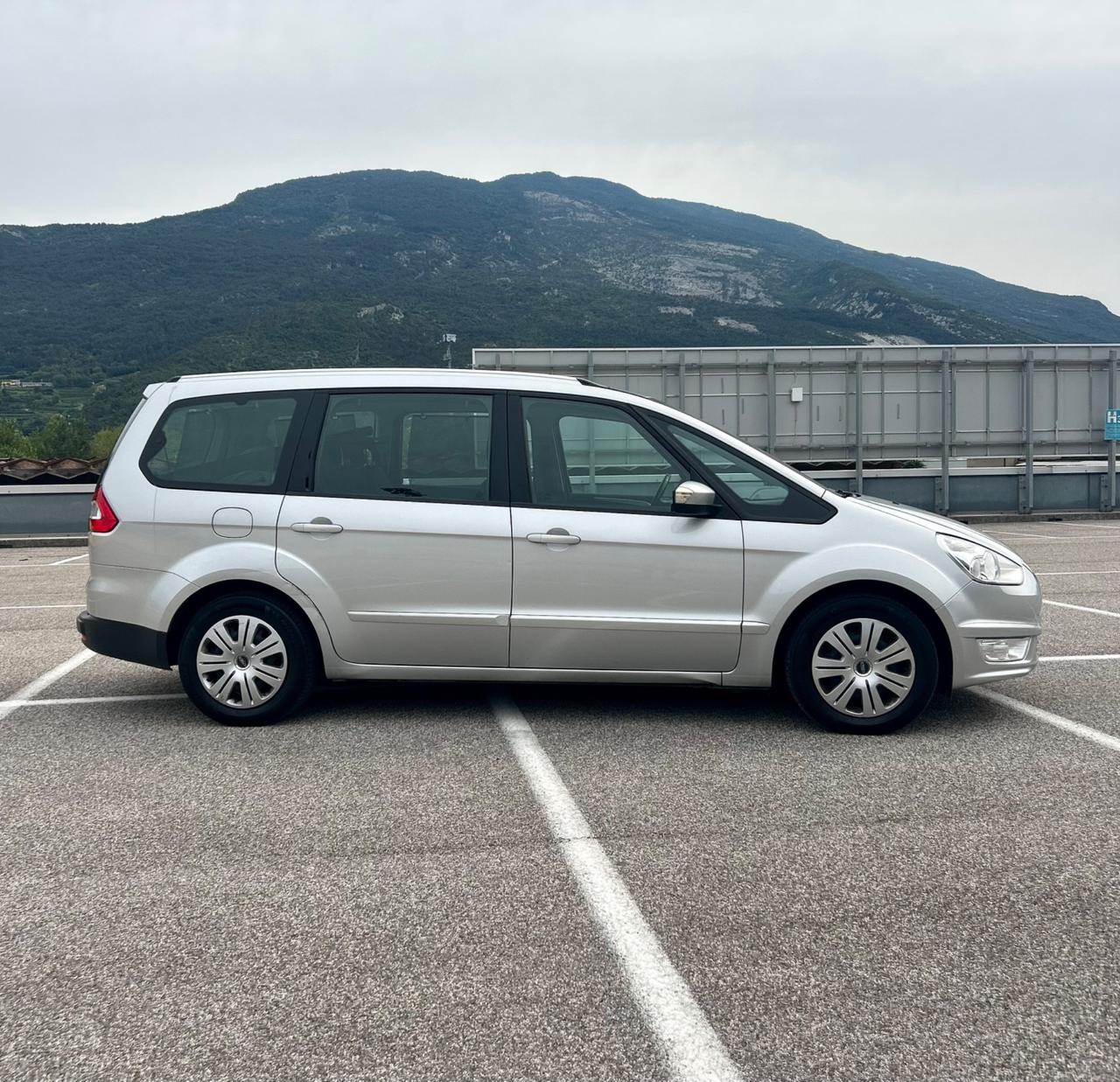 Ford Galaxy 2.0 TDCi Titanium 7 Posti PERFETTA
