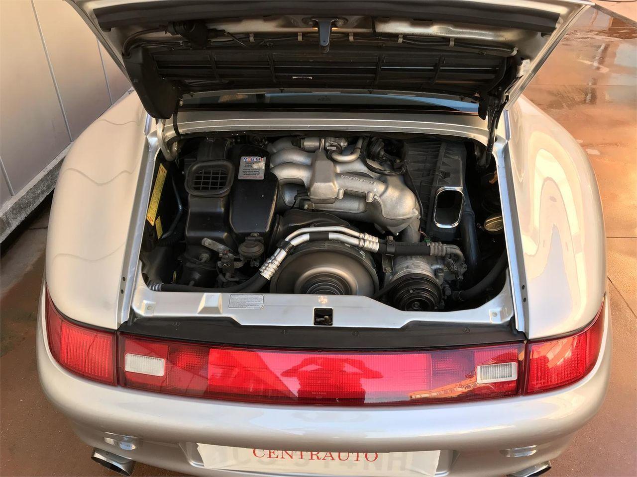 PORSCHE 993 Carrera 4 S