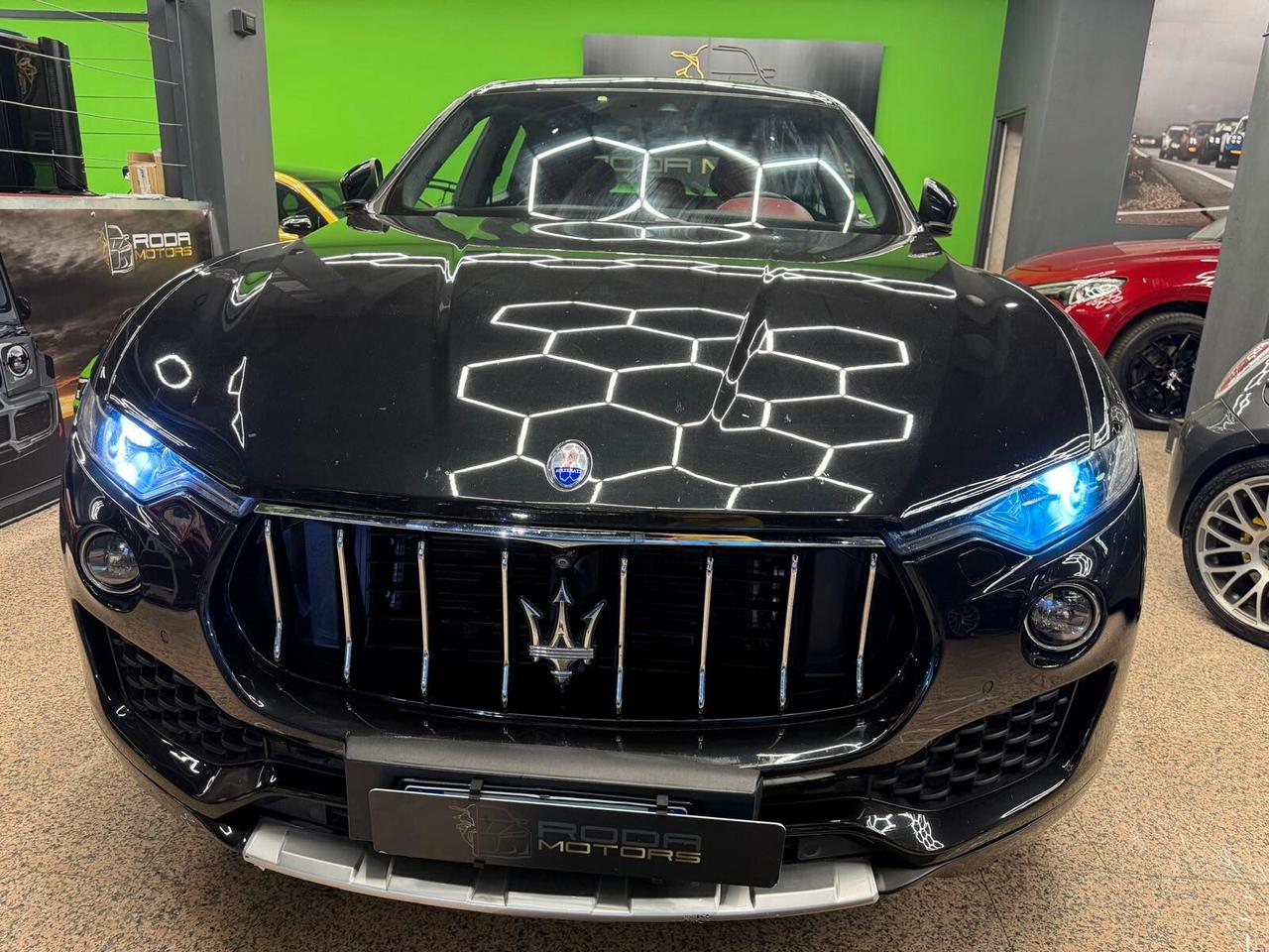 Maserati Levante V6 Diesel 275 CV AWD