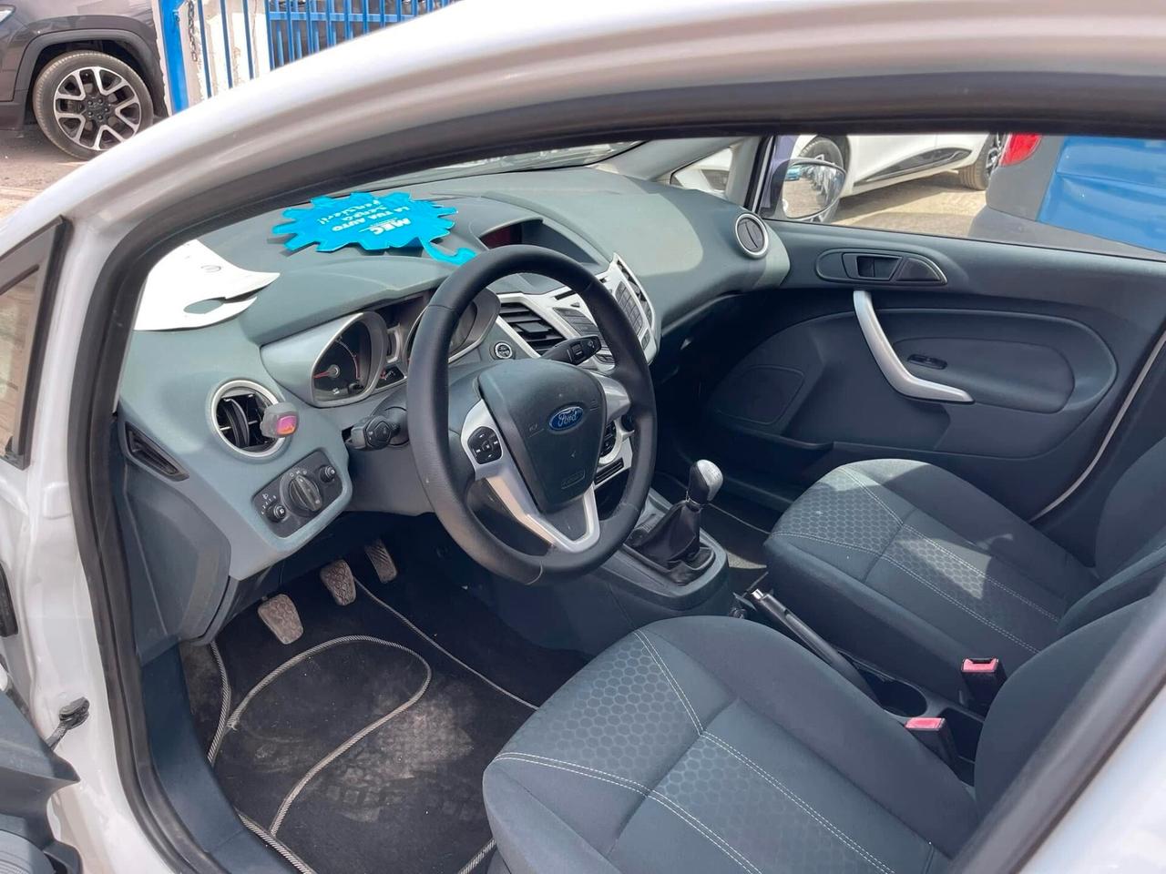 Ford Fiesta 1.4 TDCi 5p. Titanium