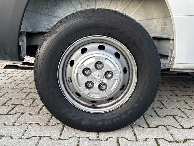 Peugeot Boxer BOXER 335 L3H2 2.2 BlueHDi 140cv