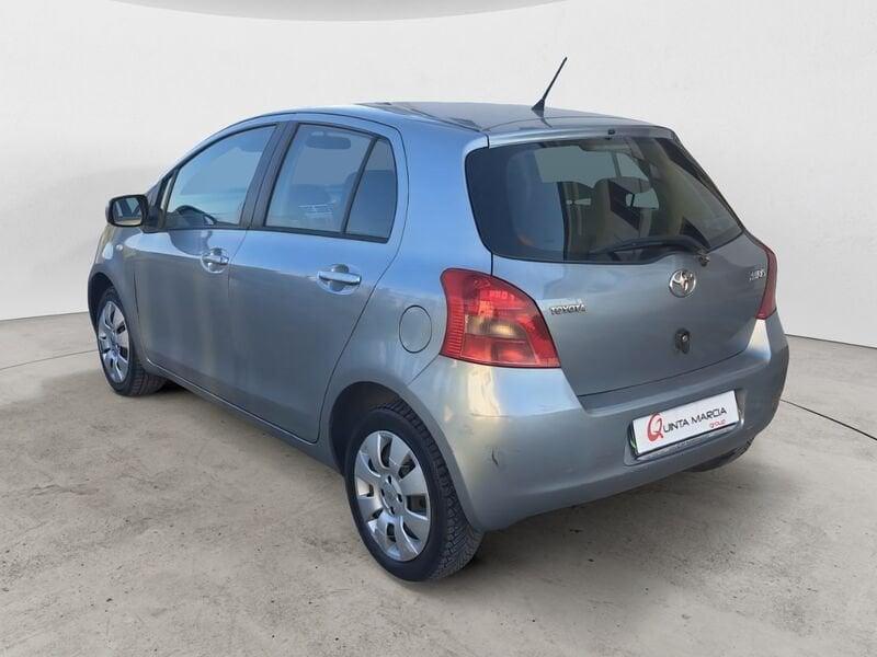 Toyota Yaris 1.4 D-4D SOL - CAMBIO AUTOMATICO