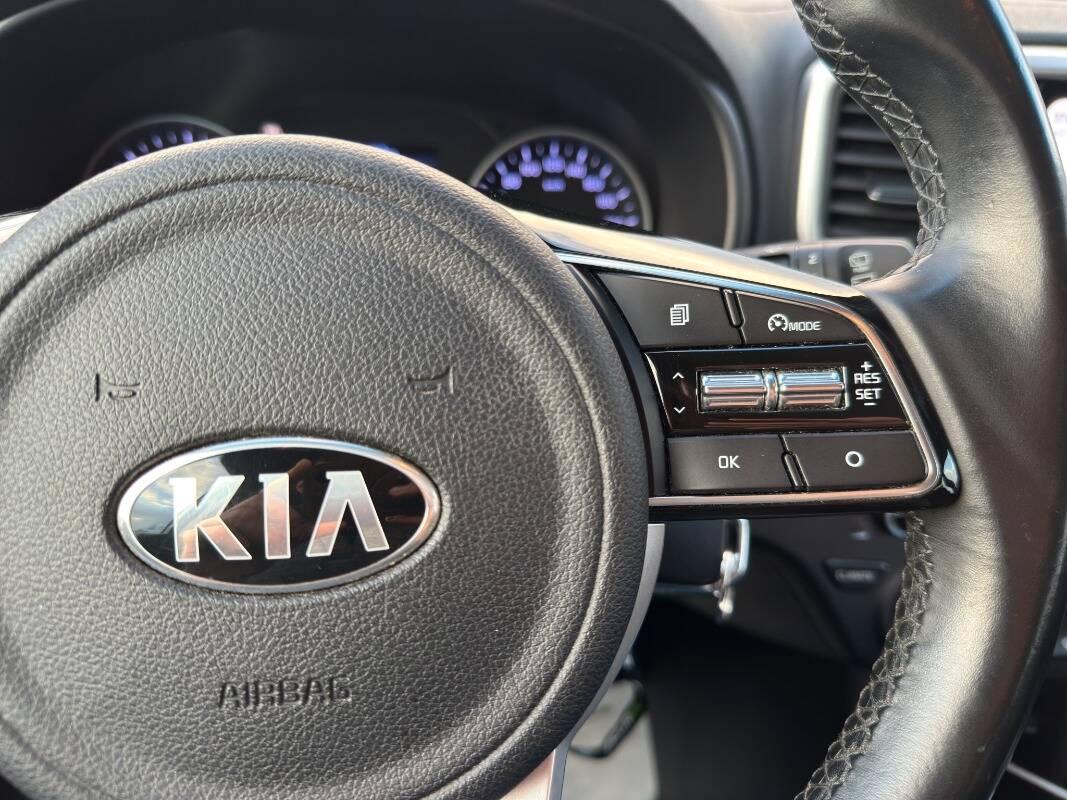 Kia Sportage 1.6 crdi mhev Busines 136cv con Telecam e CarPlay