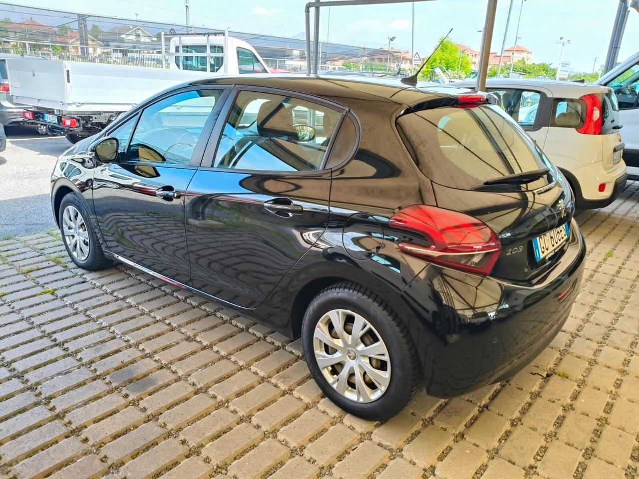 Peugeot 208 puretech 82 5p active