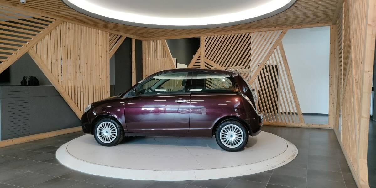 Lancia Ypsilon 1.2 8v New Oro (oro)