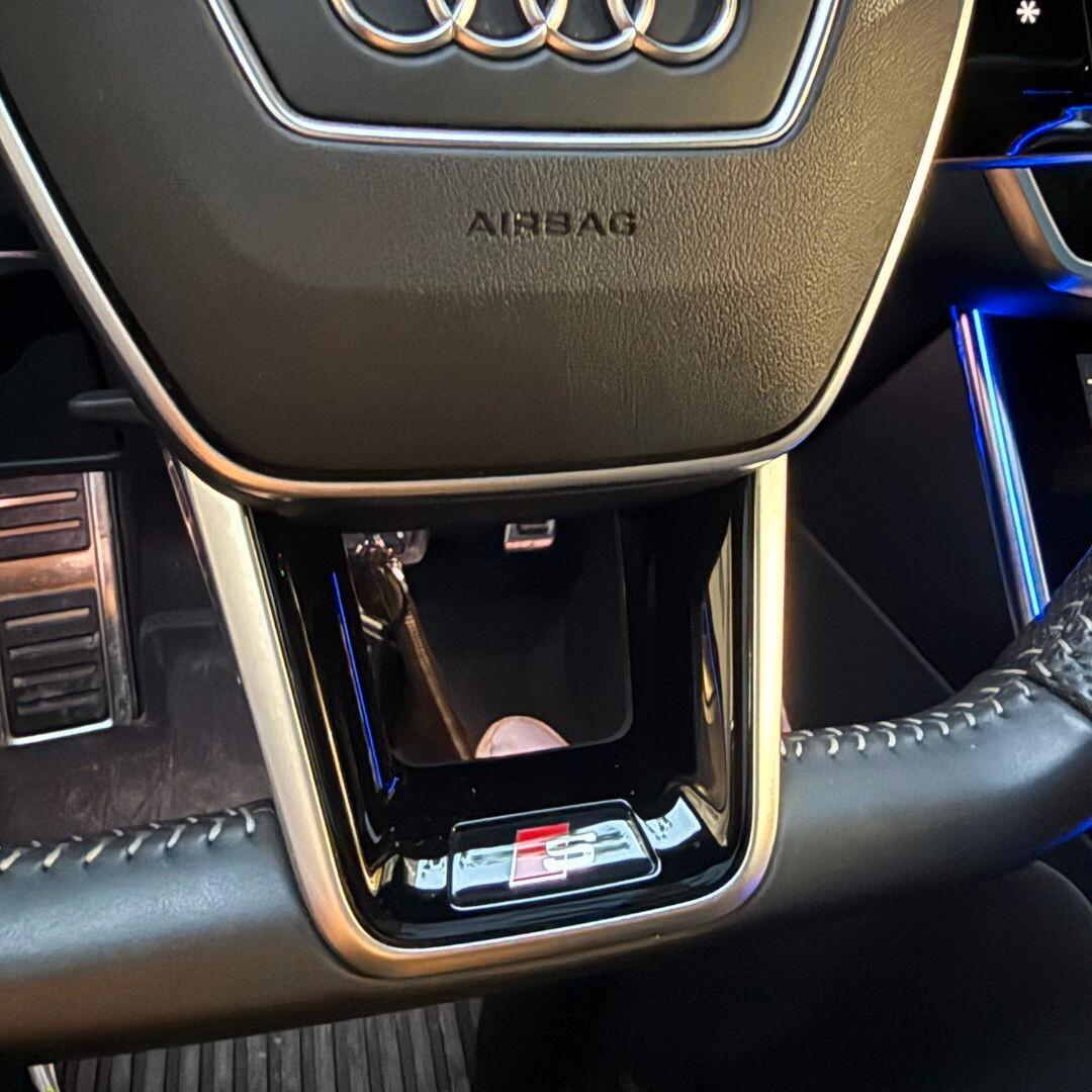 Audi A6 Avant 40 2.0 TDI S tronic S-Line