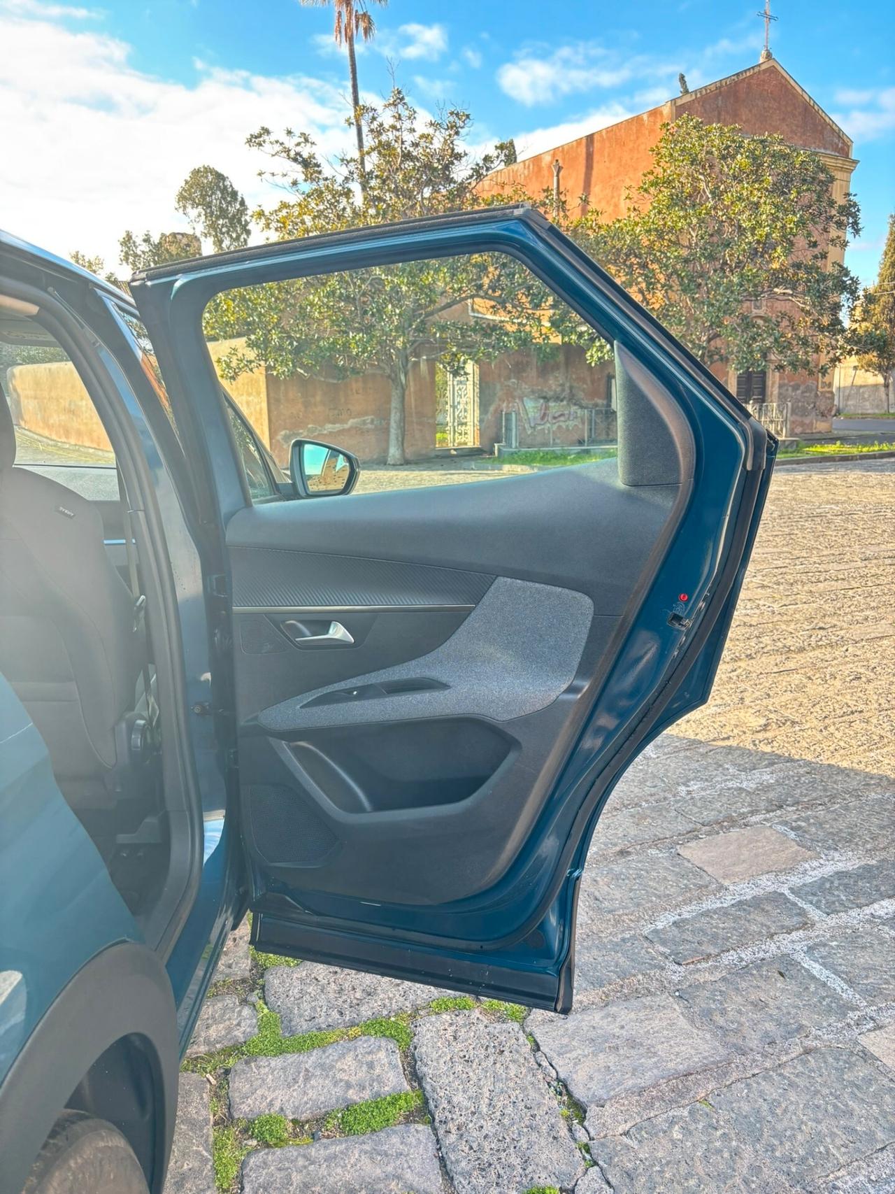 Peugeot 3008 BlueHDi 130 S&S EAT8 Active Pack