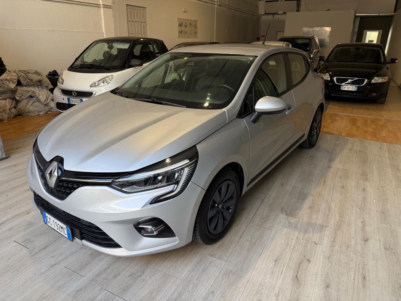 Renault Clio Life 1.0 benz guidabile da neopatentati
