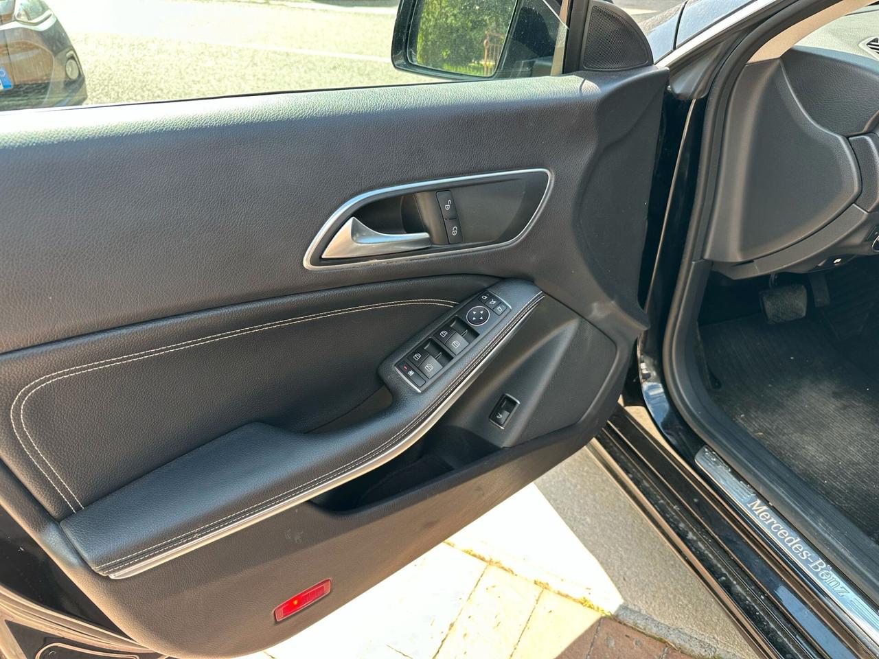 Mercedes-benz CLA 220 CLA 220 CDI Automatic Sport