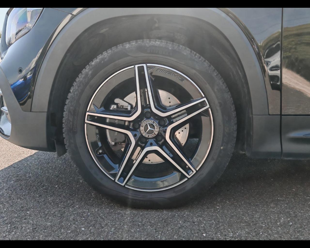 Mercedes-Benz GLB (X247) - GLB 200 d Automatic Premium