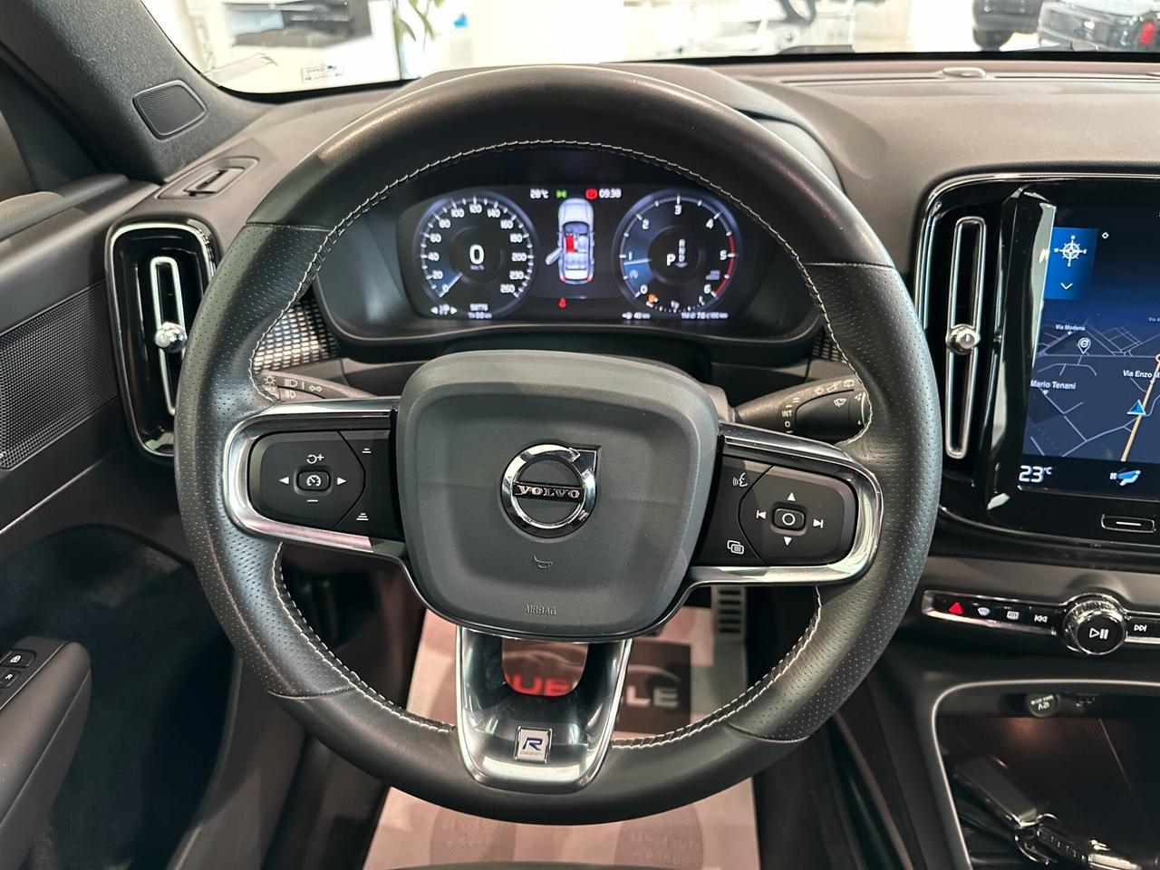 Volvo XC40 D3 Geartronic R-design IVA ESPOSTA