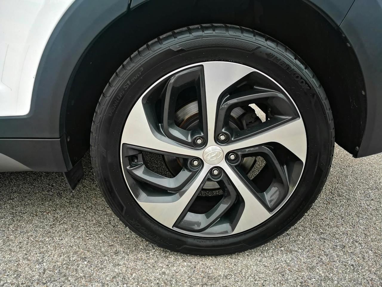 Hyundai Tucson 1.7 CRDi XPossible 2WD