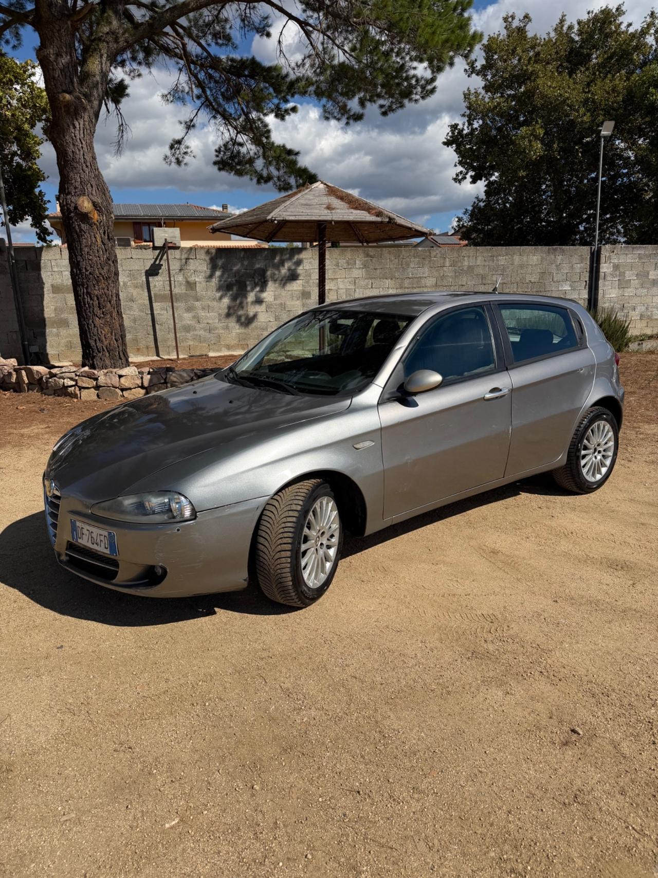 Alfa Romeo 147 1.9 JTD M-JET 16V 5 porte Exclusive