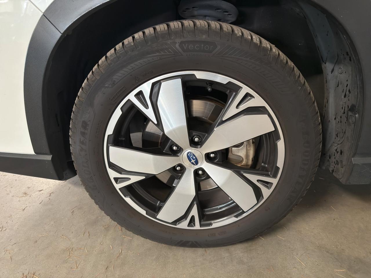 Subaru Forester 2.0 e-Boxer MHEV CVT Lineartronic Premium