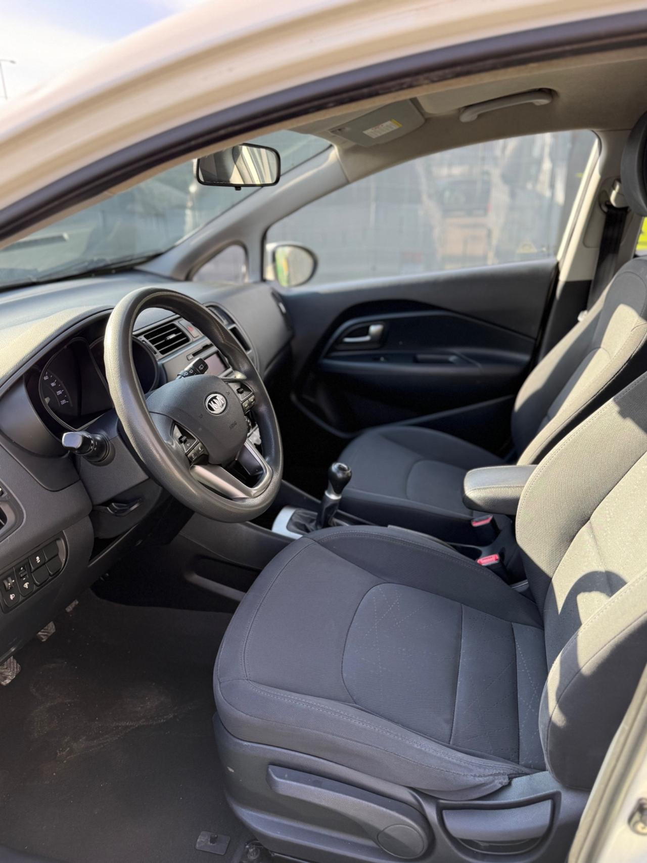 Kia RIO 1.2 BENZINA 2013 UNICOPROPRIETARIO NEOPATENTATI