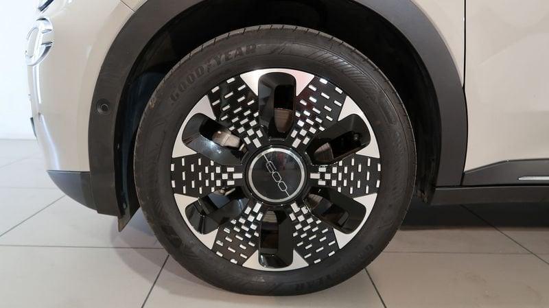 FIAT 600 1.2 Hybrid 100cv La Prima