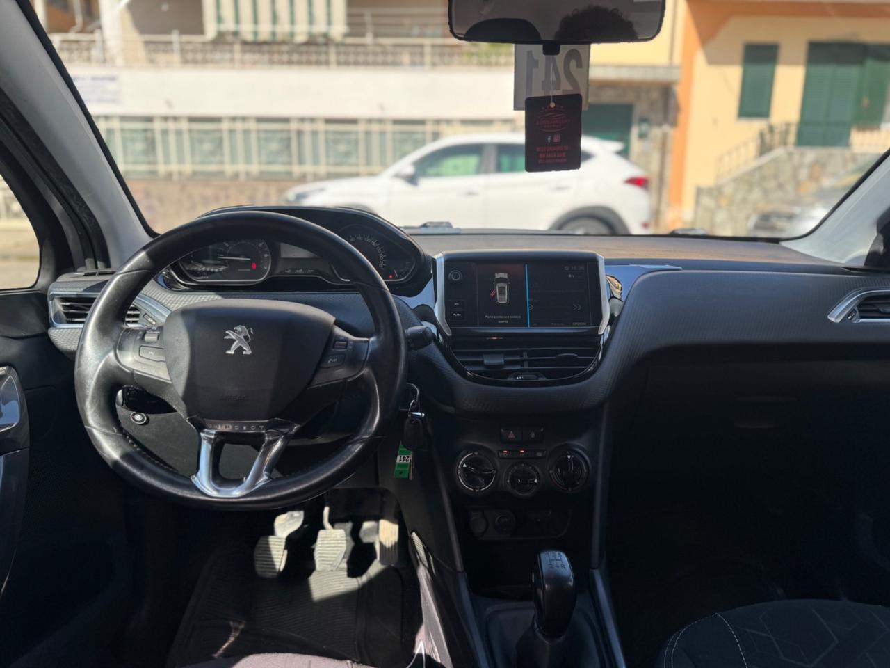 Peugeot 2008 PureTech 82 Allure GPL