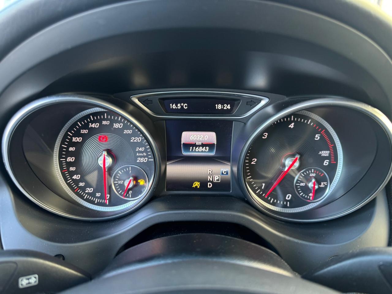MERCEDES CLA 200d S.B. Sport - Tetto Led Navi