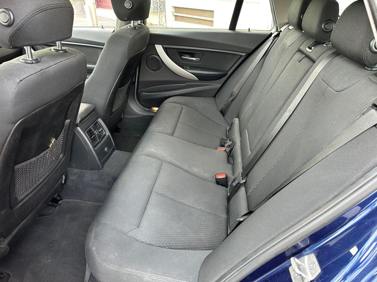 Bmw 320 Toruring Business Advantage 320 d #10348