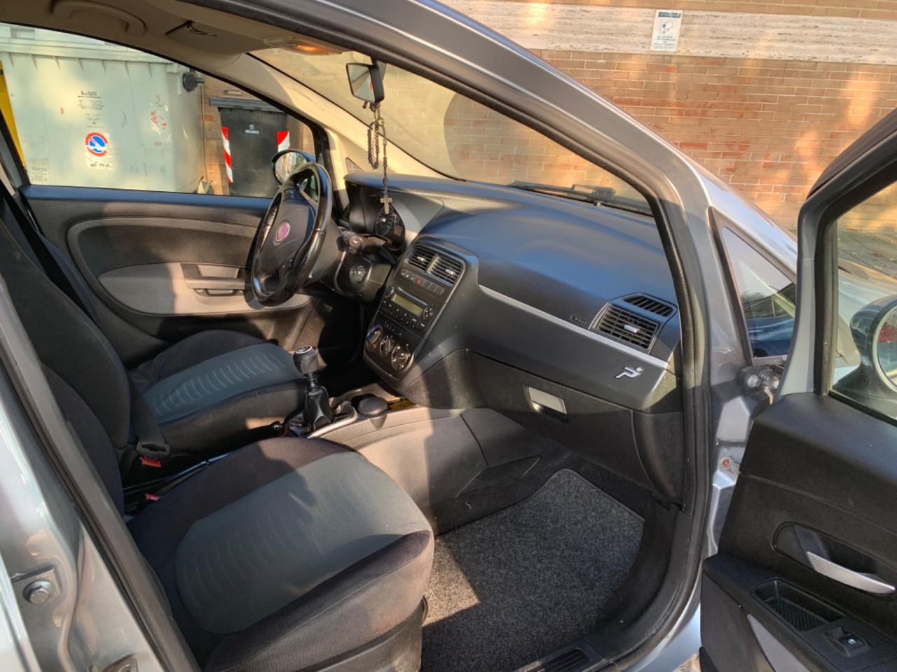 Fiat Panda Utilitaria 1.2 neopatentati