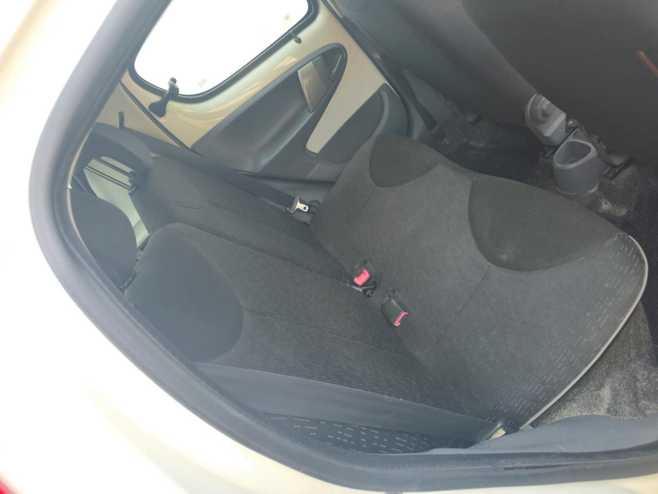 Peugeot 107 1.0 68CV 5p. Plaisir