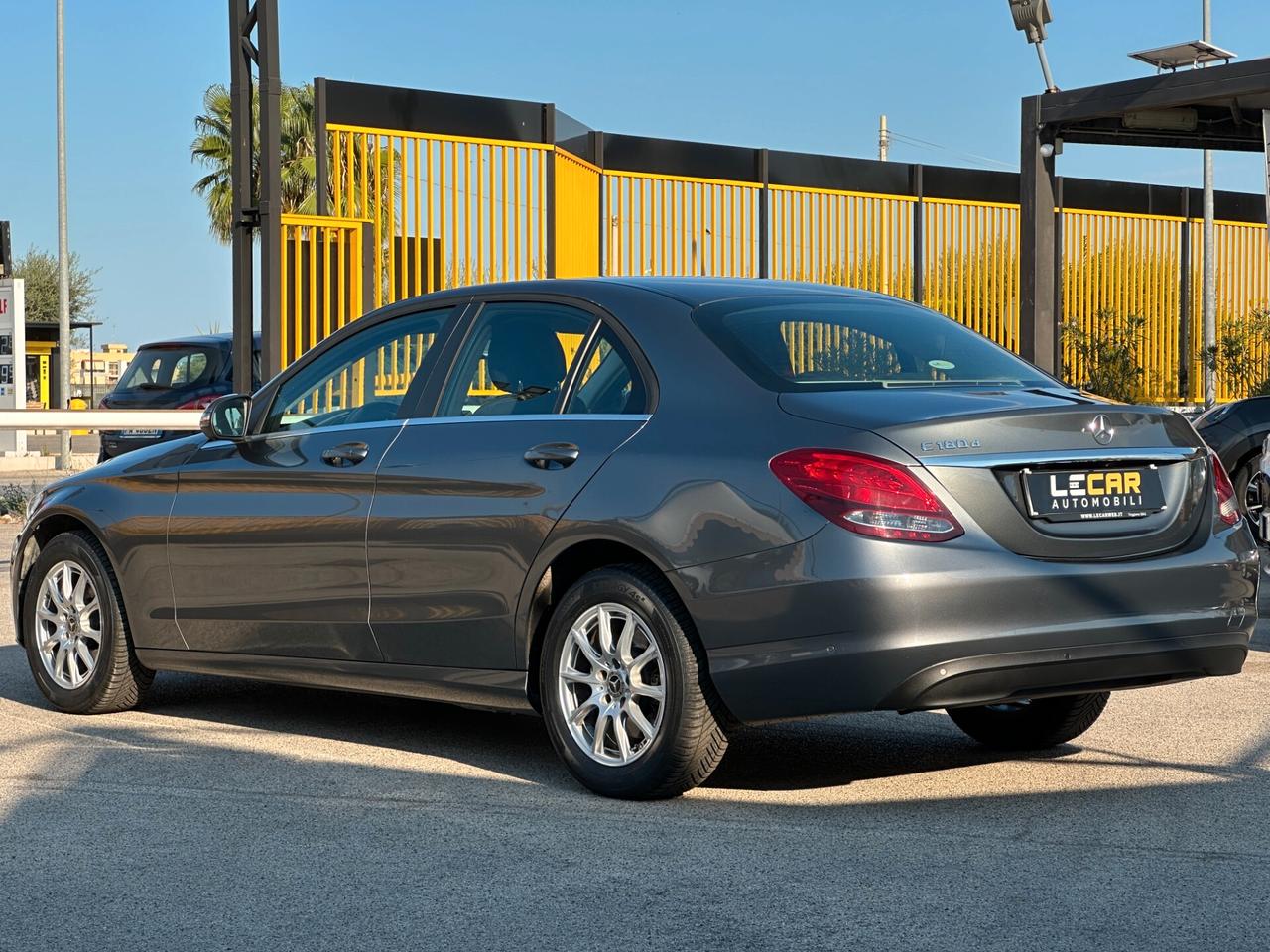 MERCEDES-BENZ C 180 d Auto Business